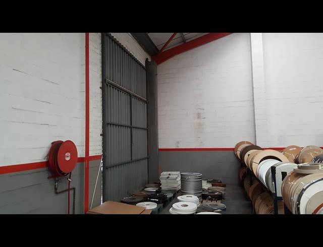 1,500M² FACTORY TO LET IN KILLARNEY GARDENS